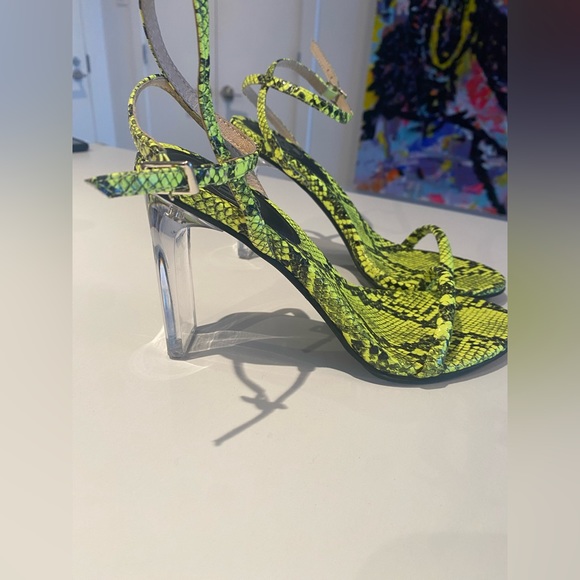 Serpentine neon green snake clear heel stiletto US 6.5 - Picture 4 of 6